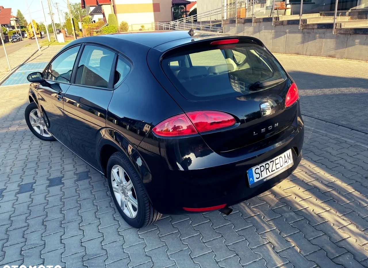 Seat Leon cena 15900 przebieg: 185264, rok produkcji 2007 z Piła małe 407